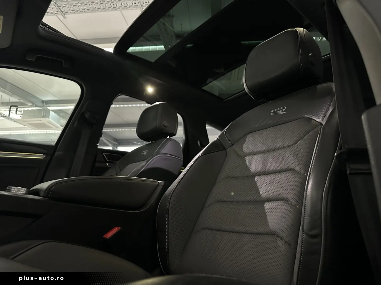 VW Touareg R-Line BLACK NACHT  HUD AHK SOFT LUFT