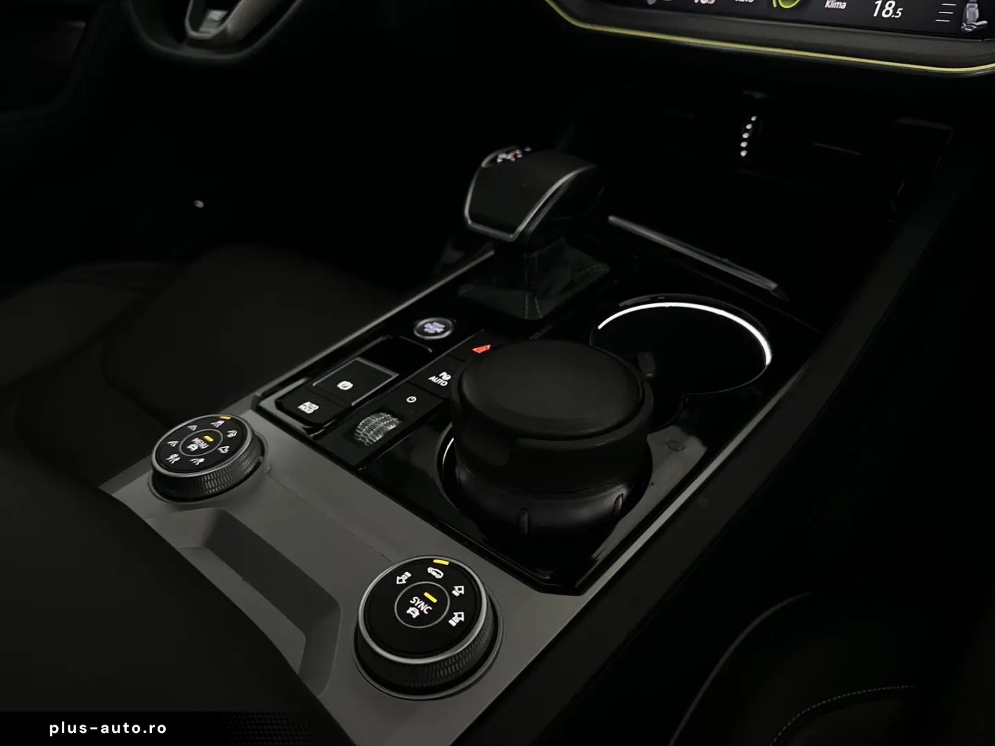 VW Touareg R-Line BLACK NACHT  HUD AHK SOFT LUFT