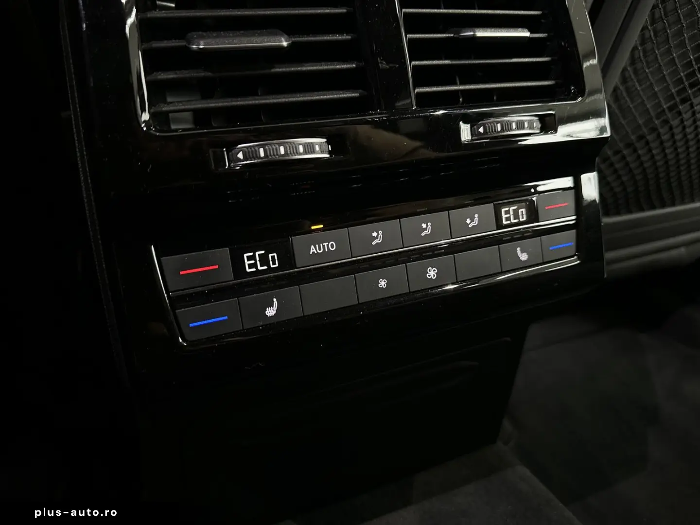 VW Touareg R-Line BLACK NACHT  HUD AHK SOFT LUFT