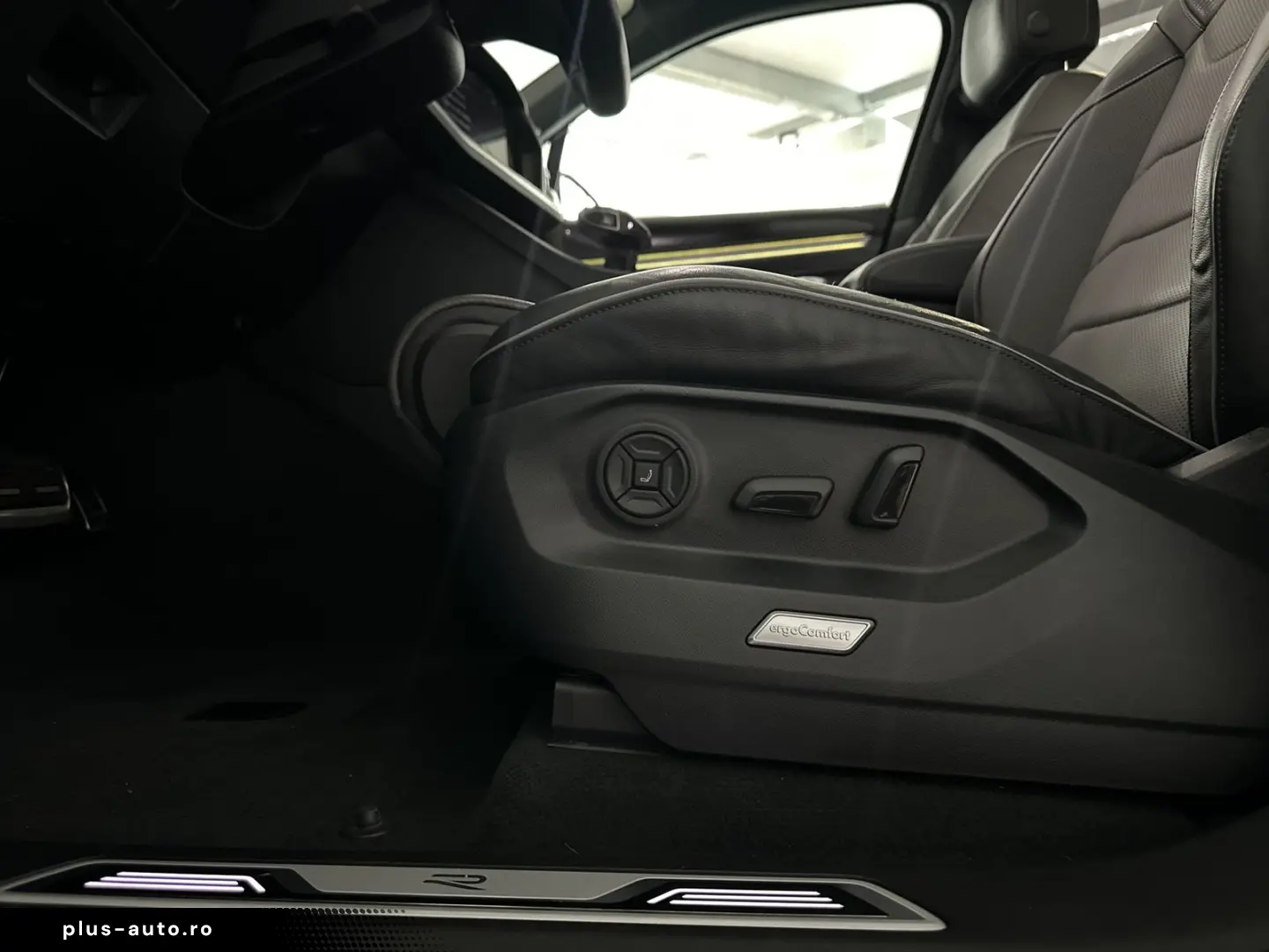 VW Touareg R-Line BLACK NACHT  HUD AHK SOFT LUFT