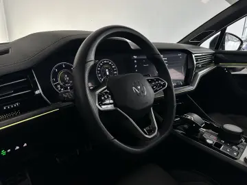 VW Touareg R-Line BLACK NACHT  HUD AHK SOFT LUFT