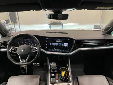 VW Touareg 3.0 TDI R-Line Black Style VOLLAUSSTATTU