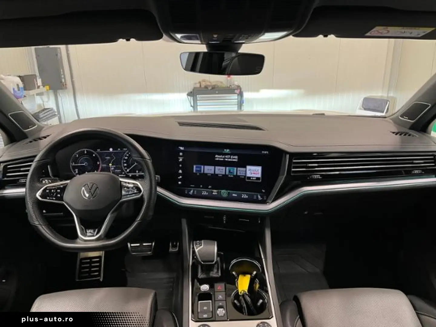 VW Touareg 3.0 TDI R-Line Black Style VOLLAUSSTATTU