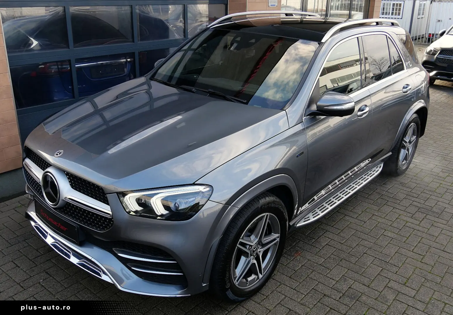 MERCEDES-BENZ GLE 350de 4M. AMG 360 HUD Pan.Bel Burn
