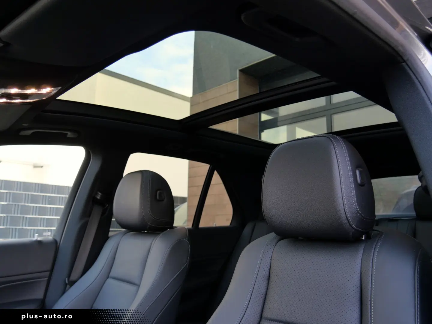 MERCEDES-BENZ GLE 350de 4M. AMG 360 HUD Pan.Bel Burn