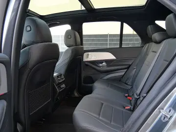 MERCEDES-BENZ GLE 350de 4M. AMG 360 HUD Pan.Bel Burn