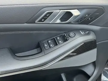 BMW X5 xDrive40d M-Sport IntAL SkyLounge 2.J.GARANTI