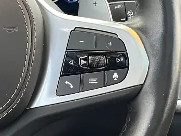 BMW X5 xDrive40d M-Sport IntAL SkyLounge 2.J.GARANTI