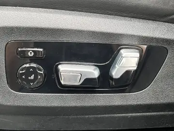 BMW X5 xDrive40d M-Sport IntAL SkyLounge 2.J.GARANTI