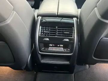 BMW X5 xDrive40d M-Sport IntAL SkyLounge 2.J.GARANTI