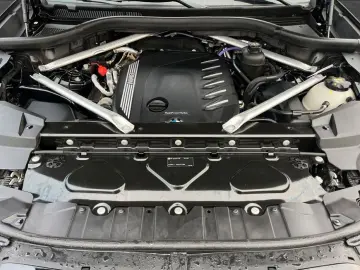 BMW X5 xDrive40d  M Sportpaket  Panoramadach  AHK
