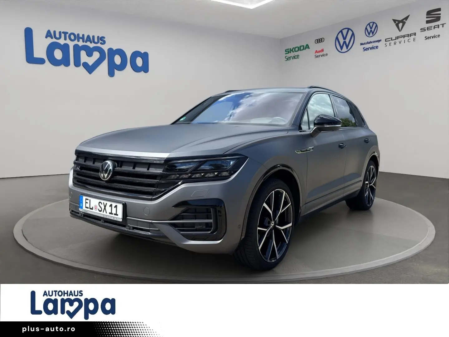 VW Touareg R-Line 3.0 TDI 4MOTION DSG AHK Pano Std-