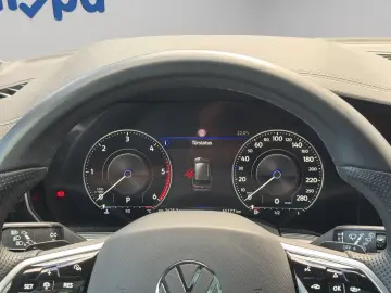 VW Touareg R-Line 3.0 TDI 4MOTION DSG AHK Pano Std-