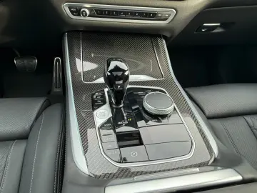 BMW X5 40xd MSPORT INDIVIDUAL 360 ACC HUD LASER B&W