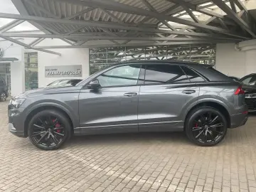 AUDI Q8 50 TDI quattro tiptronic competition pl.