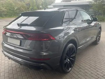 AUDI Q8 50 TDI quattro tiptronic competition pl.