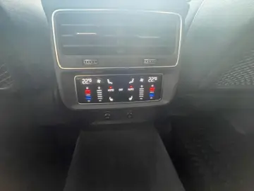 AUDI Q8 50 TDI quattro tiptronic competition pl.