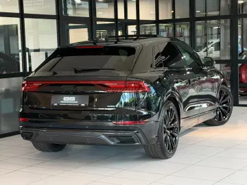 AUDI Q8 50 TDI COMPETITION-PLUS  ACC PANO MASSAGE RS