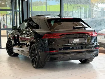 AUDI Q8 50 TDI COMPETITION-PLUS  ACC PANO MASSAGE RS