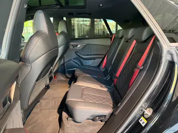 AUDI Q8 50 TDI COMPETITION-PLUS  ACC PANO MASSAGE RS