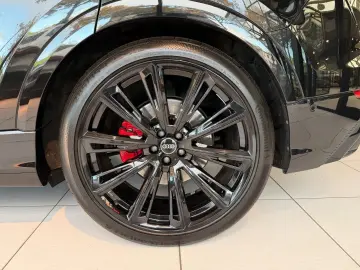 AUDI Q8 50 TDI COMPETITION-PLUS  ACC PANO MASSAGE RS