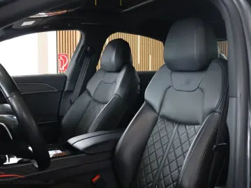 AUDI A8 50 TDI quattro S Line  AHK  Head Up  St. Heiz