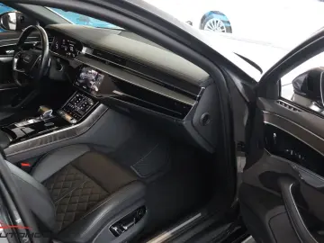 AUDI A8 50 TDI quattro S Line  AHK  Head Up  St. Heiz