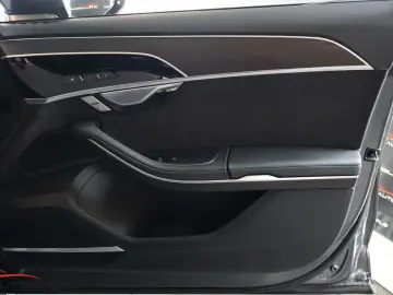 AUDI A8 50 TDI quattro S Line  AHK  Head Up  St. Heiz