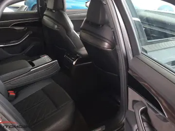 AUDI A8 50 TDI quattro S Line  AHK  Head Up  St. Heiz