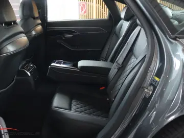 AUDI A8 50 TDI quattro S Line  AHK  Head Up  St. Heiz