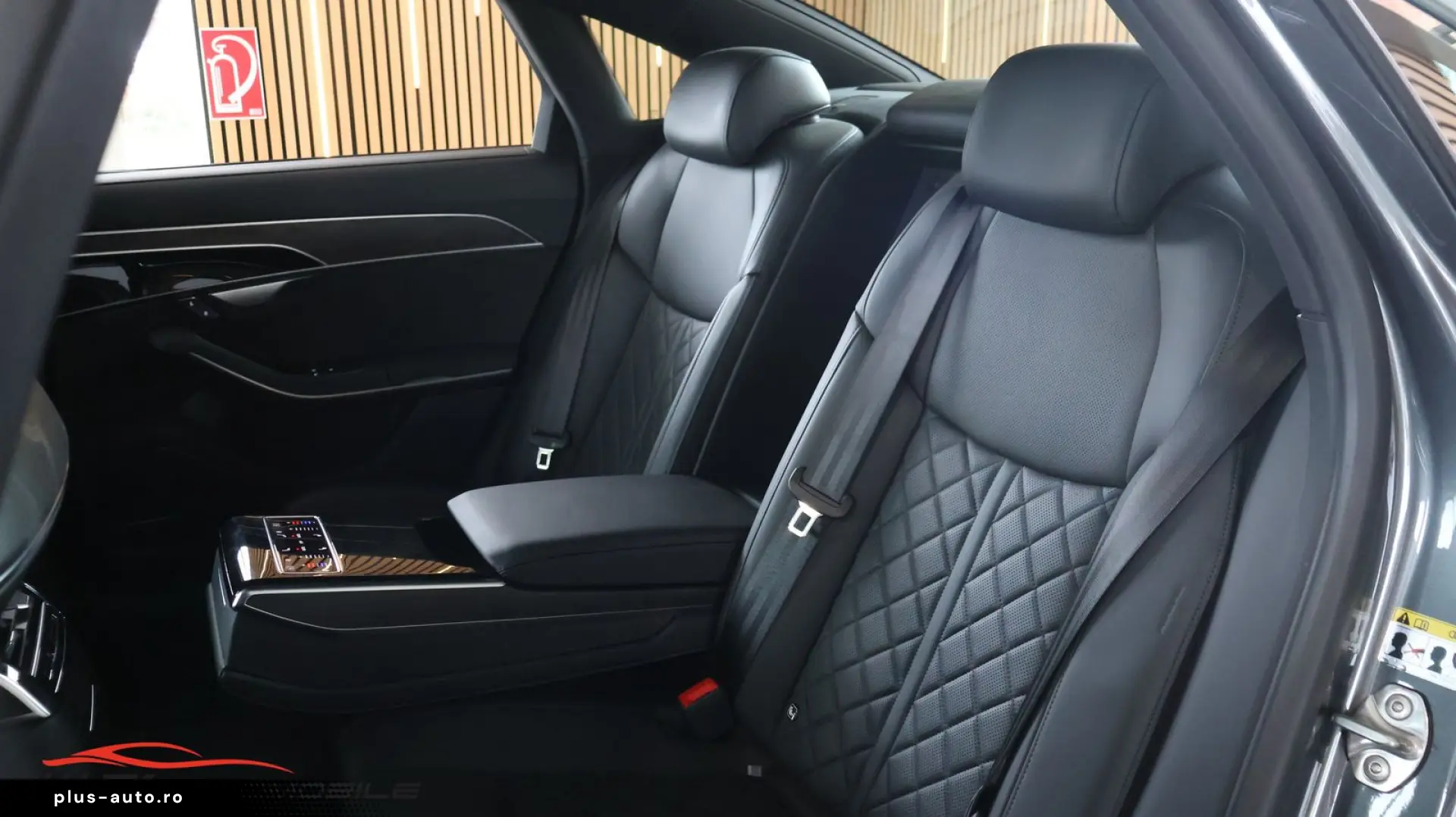 AUDI A8 50 TDI quattro S Line  AHK  Head Up  St. Heiz