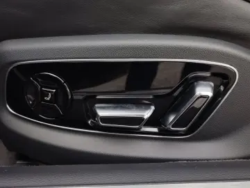 AUDI A8 Lang 50 TDI quattro S line Navi Matrix B&O HU