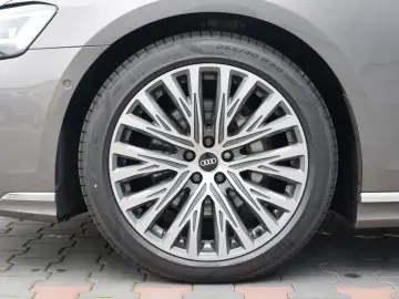 AUDI A8 50TDI LANG quattro PANO B&O Nachtsicht LUFT