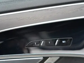 AUDI A8 50TDI LANG quattro PANO B&O Nachtsicht LUFT