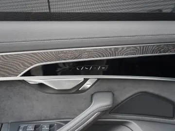 AUDI A8 50TDI LANG quattro PANO B&O Nachtsicht LUFT