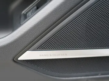 AUDI A8 50TDI LANG quattro PANO B&O Nachtsicht LUFT