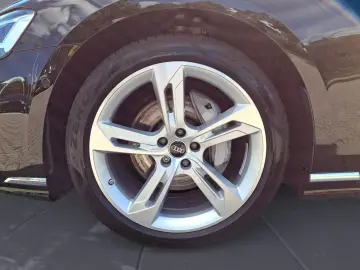 AUDI A8 50 TDI quattro tiptronic