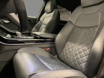 AUDI A8 50 TDI qu.tiptr. AHK 360 K HUD PANO TV NAVI