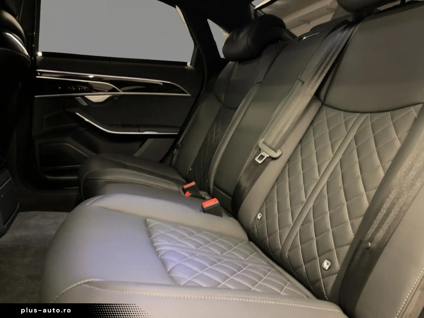 AUDI A8 50 TDI qu.tiptr. AHK 360 K HUD PANO TV NAVI