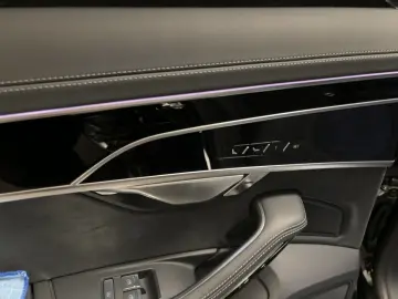 AUDI A8 50 TDI qu.tiptr. AHK 360 K HUD PANO TV NAVI