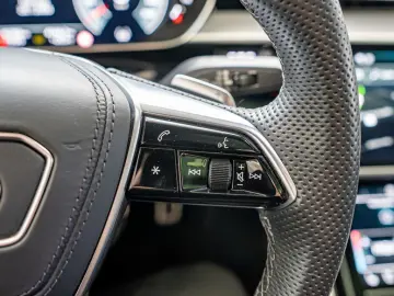 AUDI A8 S Line 50 TDI quattro tiptronic AHK STANDHZ.