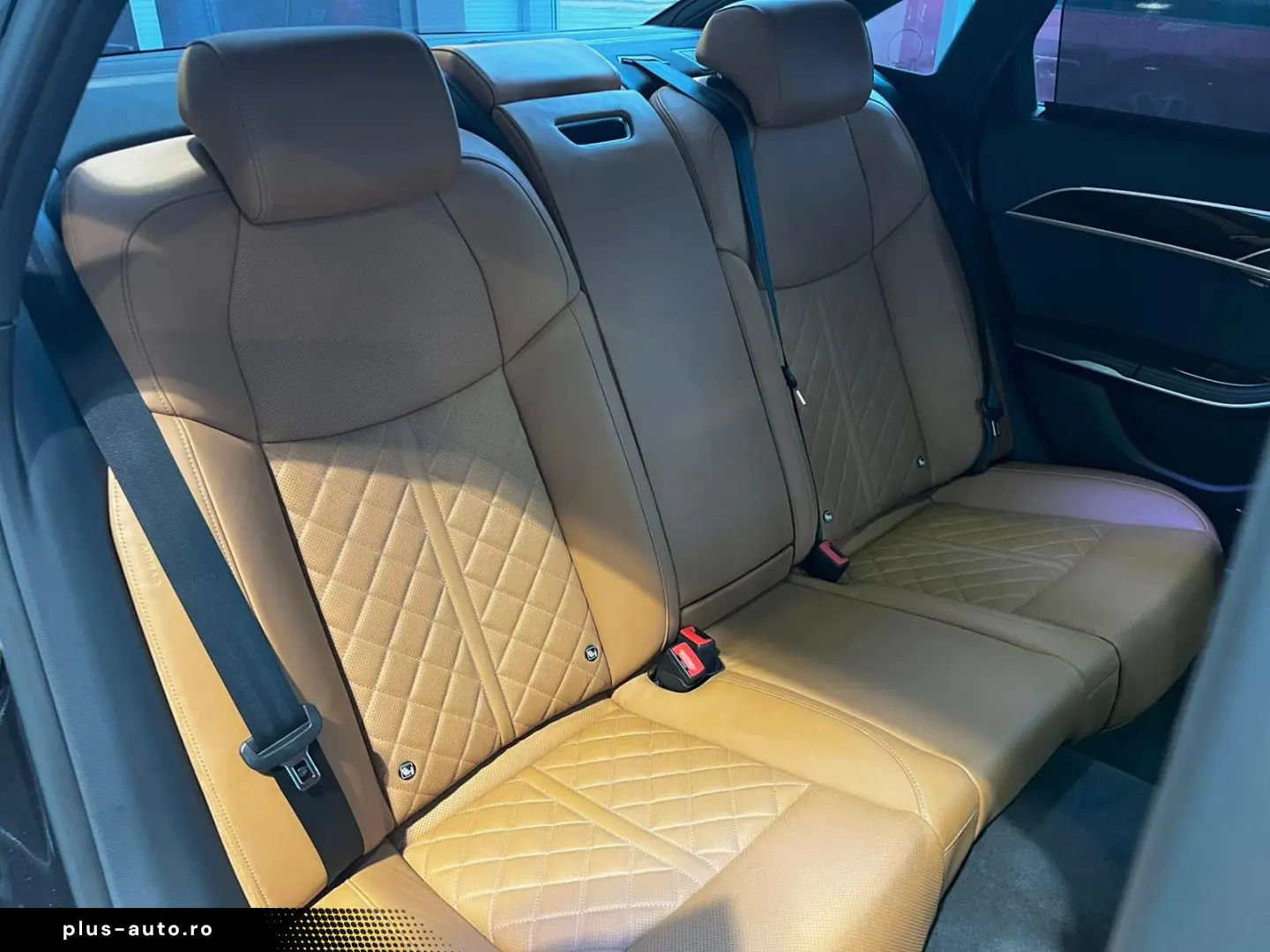 AUDI A8 quattro 3.0 TDI  S-Line Matrix Head-Up Pano