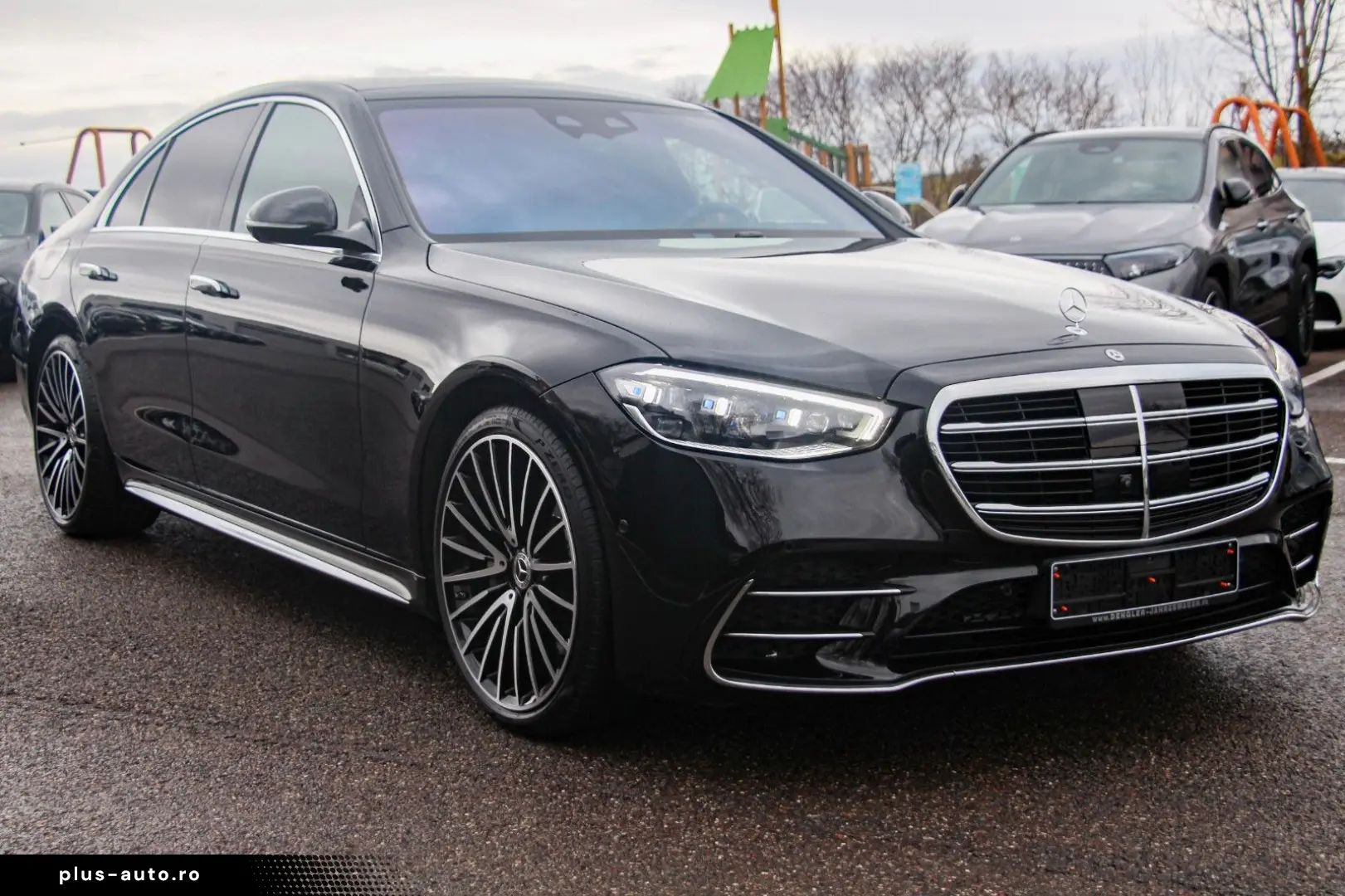 MERCEDES-BENZ S 350 d 4M INTERIEUR ROT ENERGIZING AMG Line