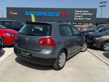 Volkswagen Golf V 1.6 MPI Automat