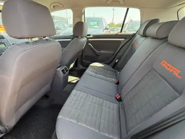 Volkswagen Golf V 1.6 MPI Automat