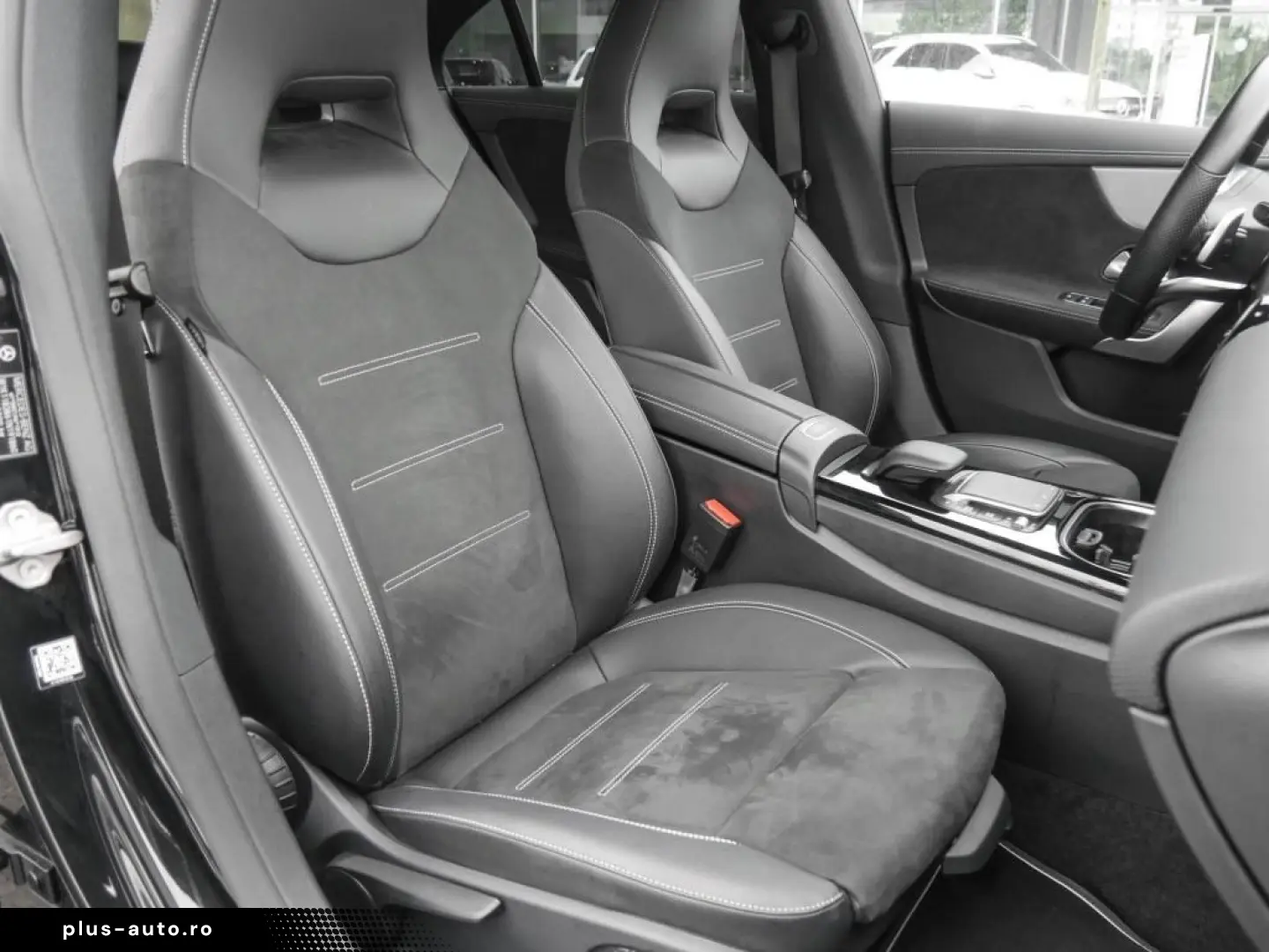 MERCEDES-BENZ CLA 250e AMG NIGHT KLIMA NAVI SHZ LED TEMP 18