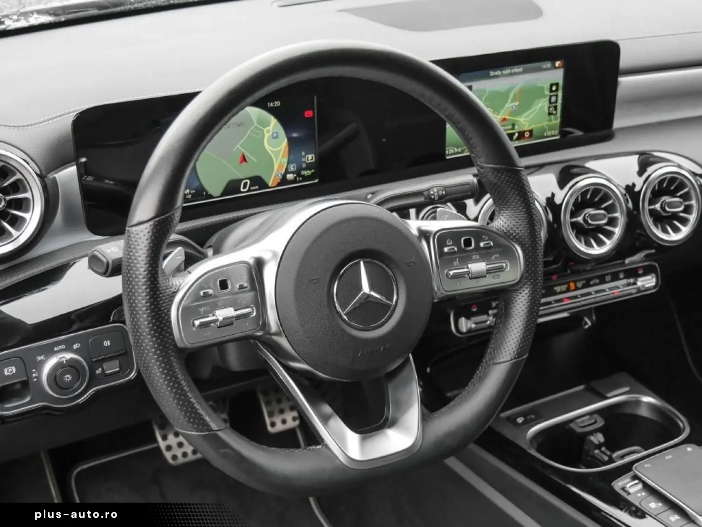 MERCEDES-BENZ CLA 250e AMG NIGHT KLIMA NAVI SHZ LED TEMP 18