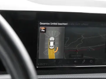 MERCEDES-BENZ CLA 250e AMG NIGHT KLIMA NAVI SHZ LED TEMP 18