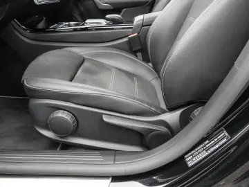 MERCEDES-BENZ CLA 250e AMG NIGHT KLIMA NAVI SHZ LED TEMP 18