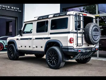 INEOS Grenadier STATION WAGON DIESEL TRIALMASTER KAHN